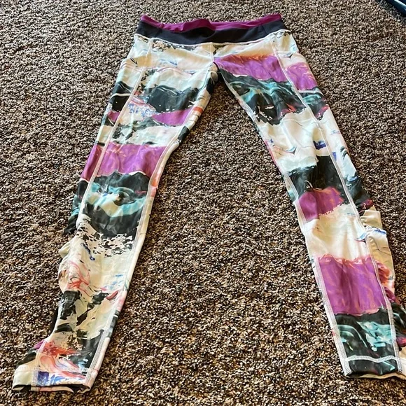 Lululemon Leggings - Picture 6 of 7